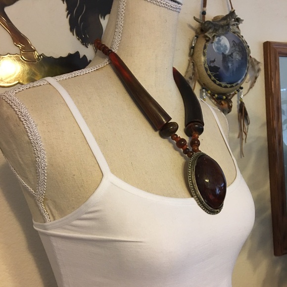 Vintage tribal look large medallion necklace - Picture 2 of 8